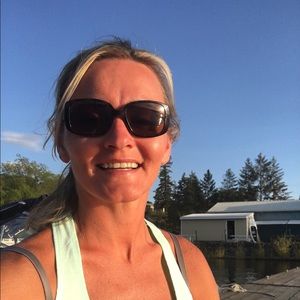 Meet your Posher, Rashel